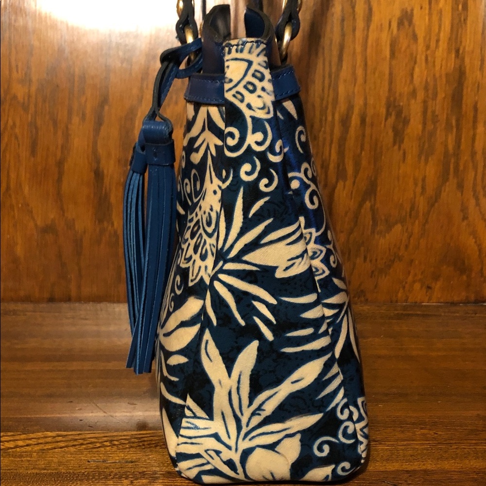 NWT-Patricia Nash-Greek Floral-Poppy Tote-Leather Tassels-Dust Bag-$249 - Picture 4 of 15